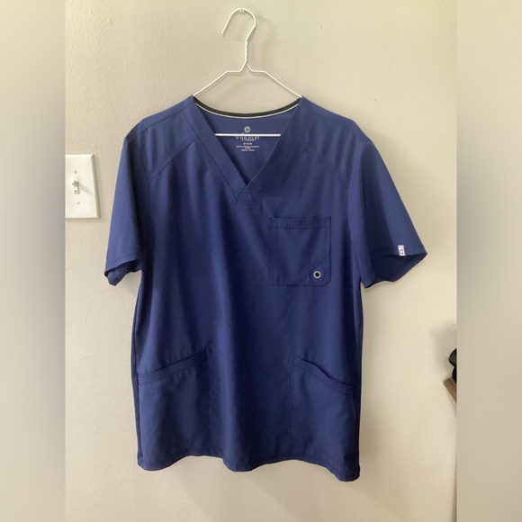 Men’s Infinity By Cherokee Medium Blue Scrub Top - Picture 1 of 2